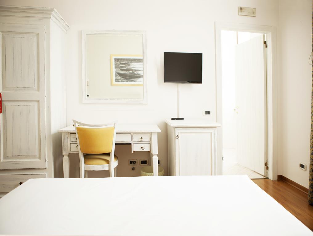 Hotel Sebino Сарнико Экстерьер фото