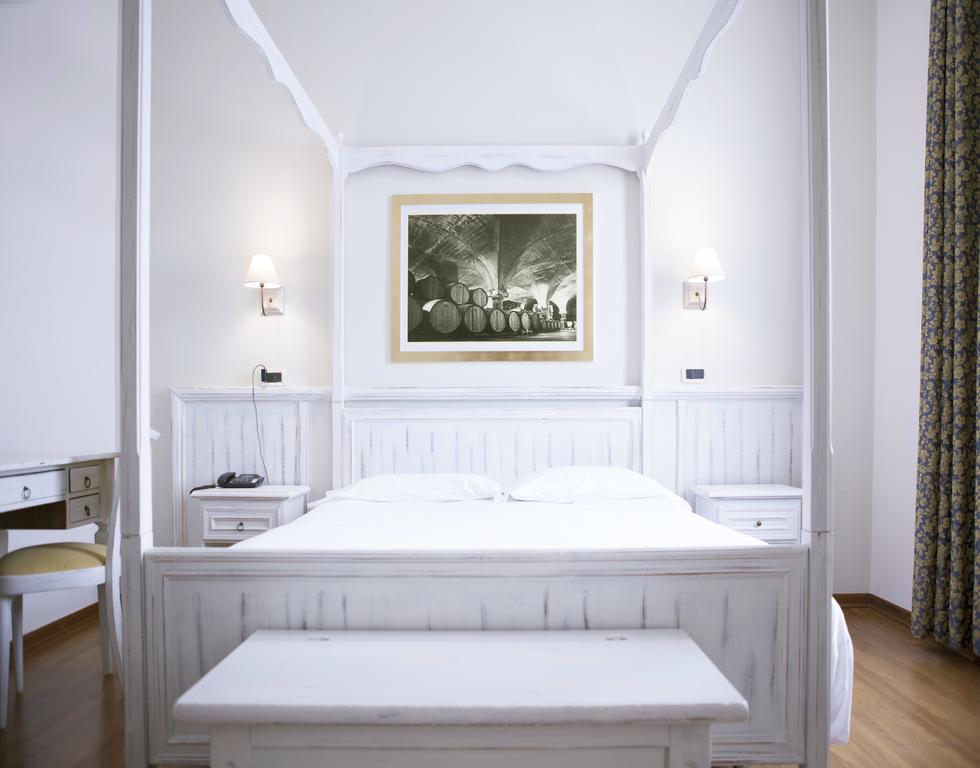 Hotel Sebino Сарнико Экстерьер фото