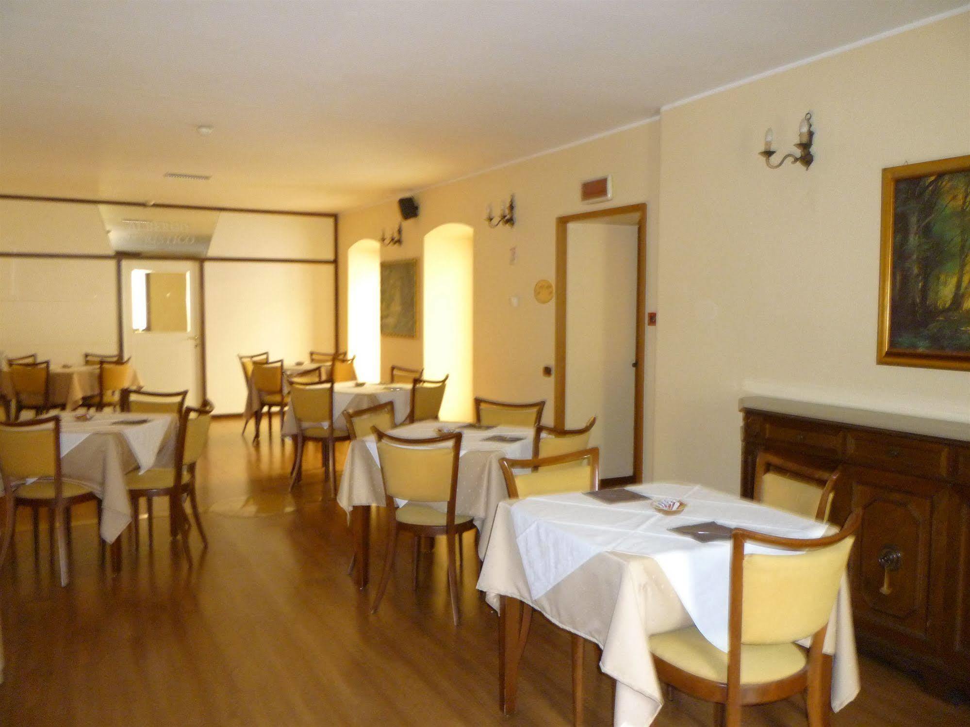 Hotel Sebino Сарнико Экстерьер фото